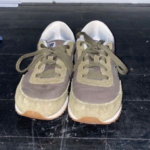 Olive New balance shoes